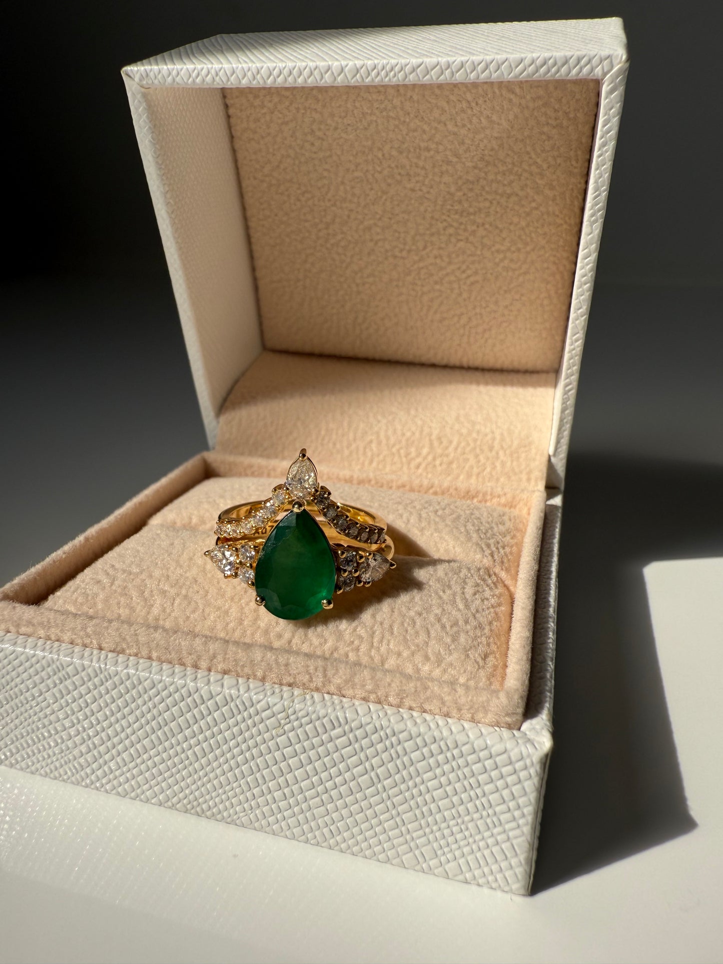 THE CROWN RING W/ DIAMOND & EMERALD