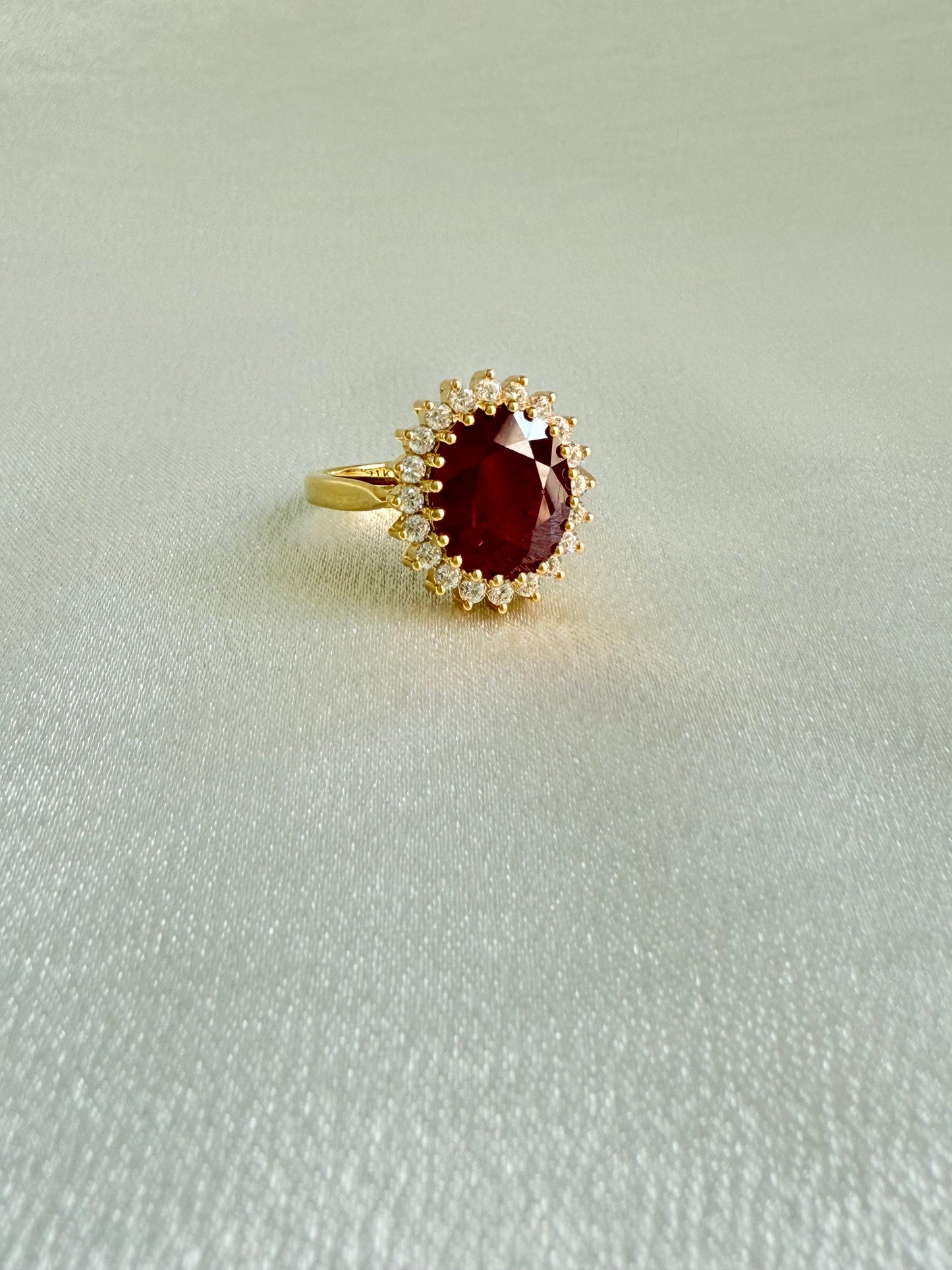 PRINCESS DIANA RING WITH RUBY