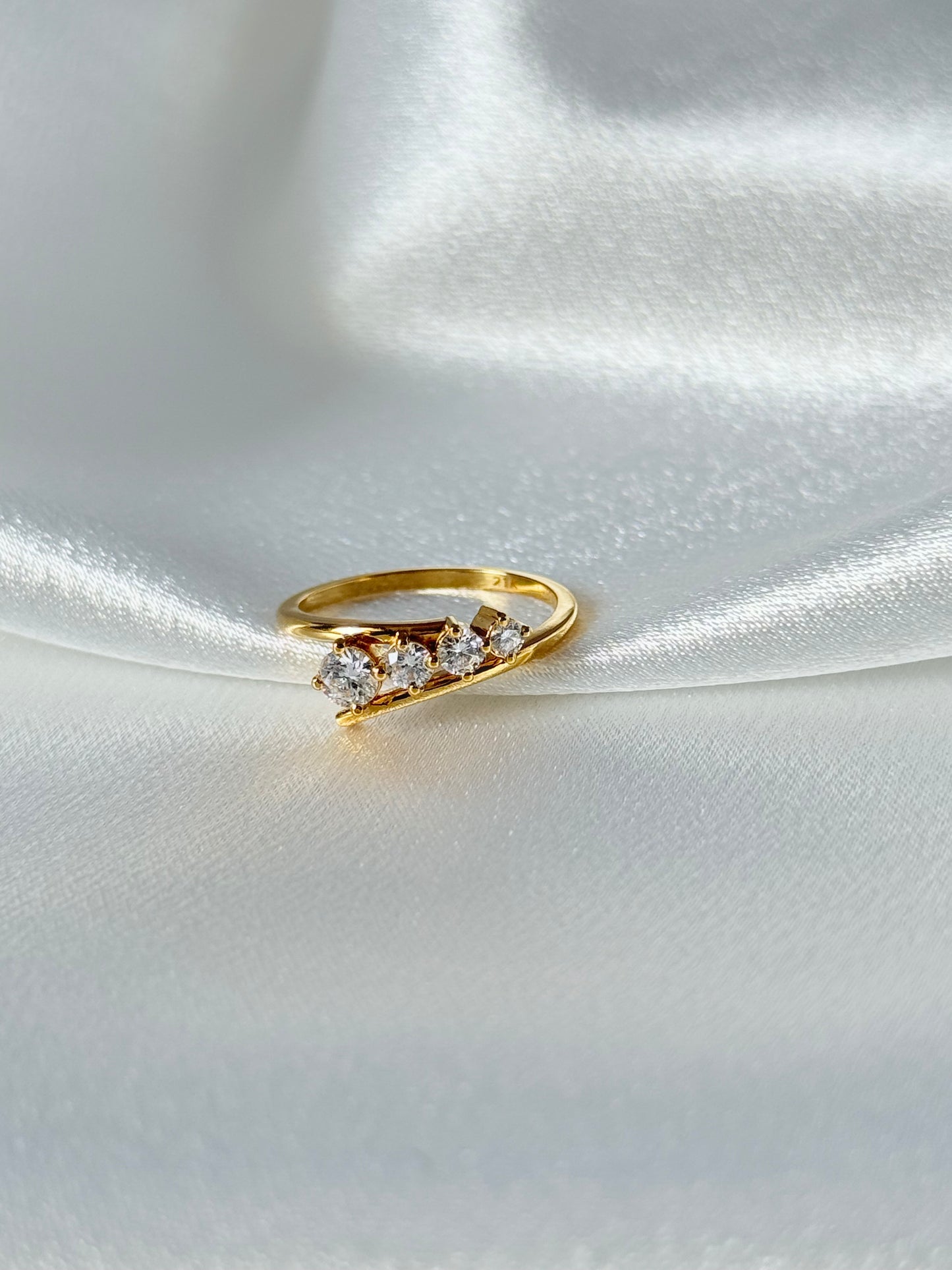 DIAMOND ROAD RING