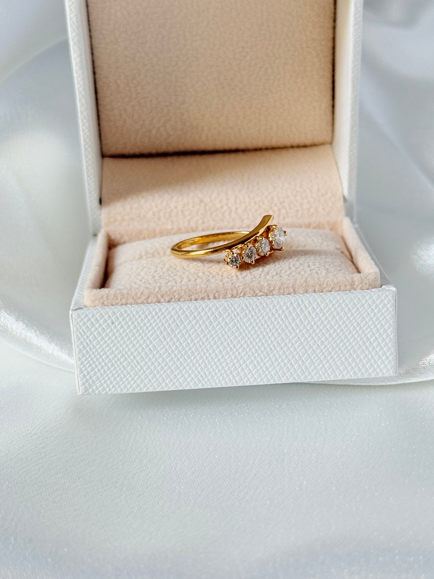 DIAMOND ROAD RING