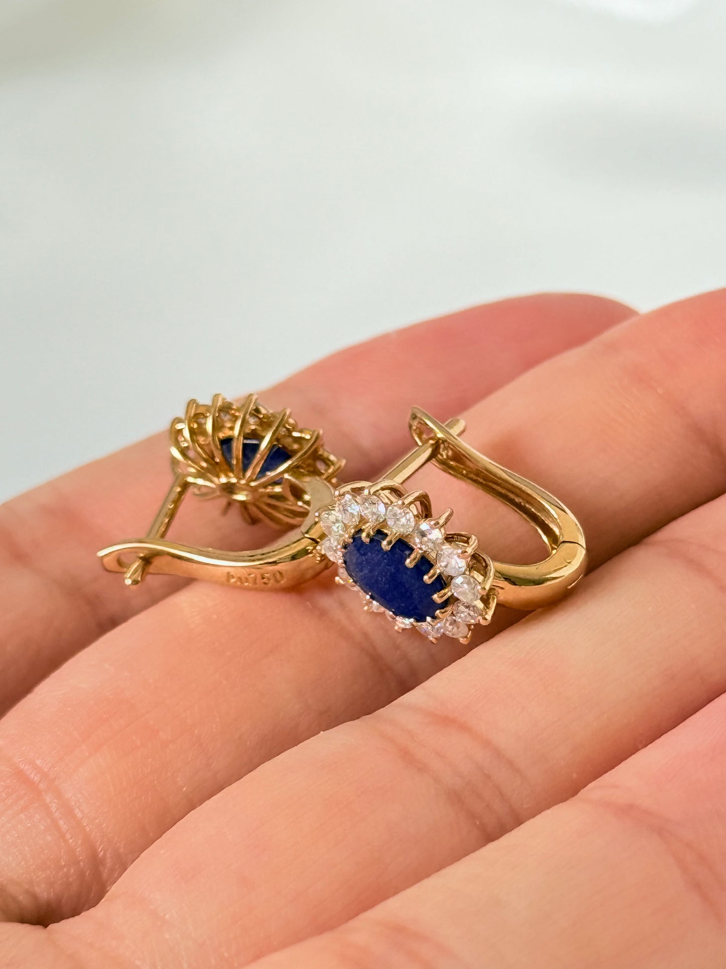 PRINCESS DIANA EARRINGS IN SMALL SIZE