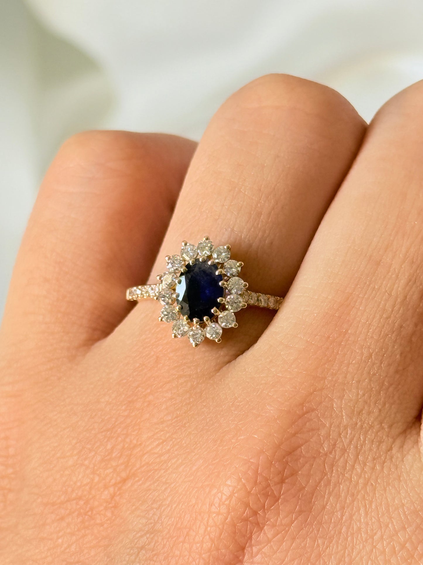PRINCESS DIANA RING IN SMALL SIZE