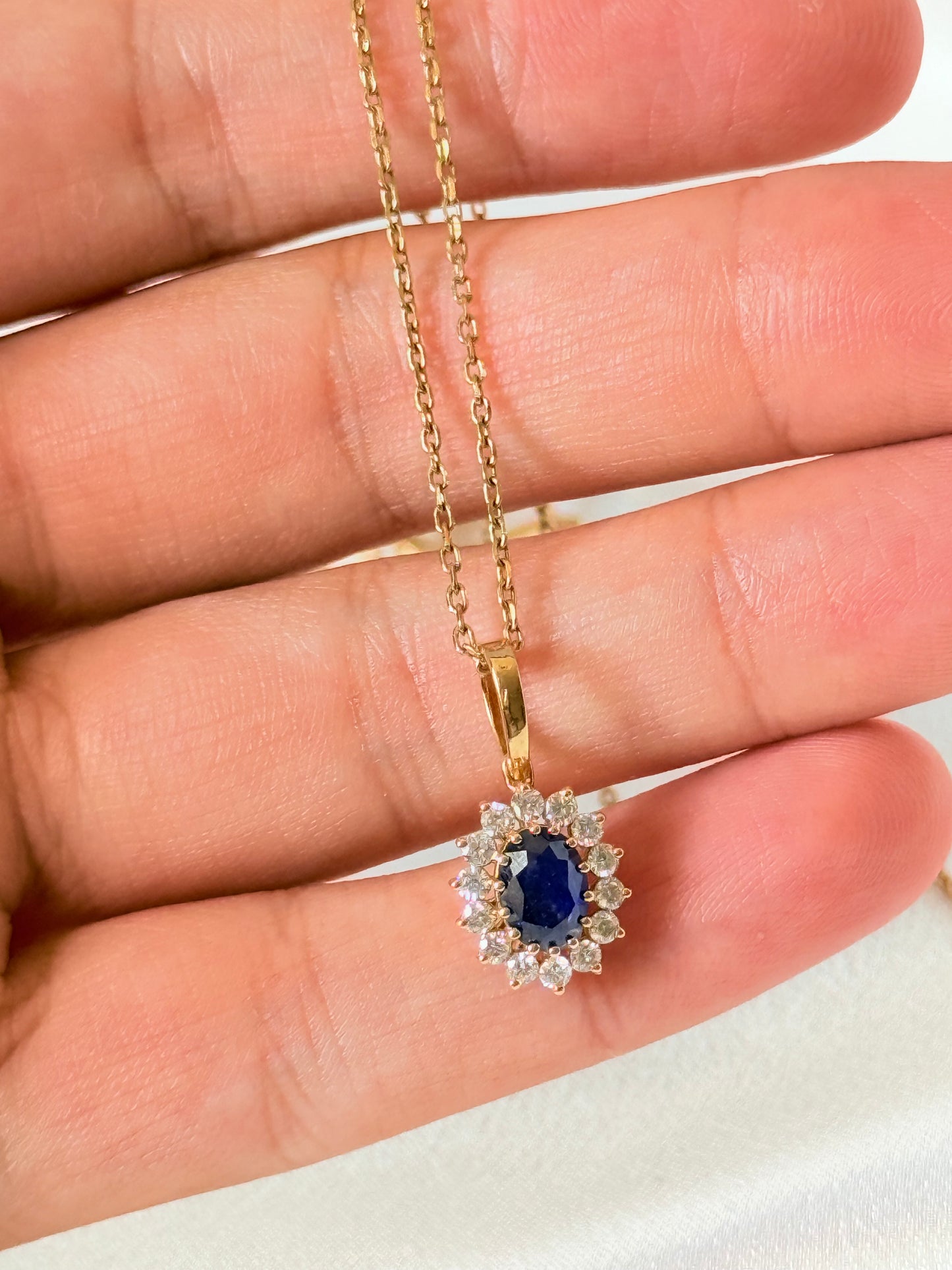 PRINCESS DIANA PENDANT IN SMALL SIZE