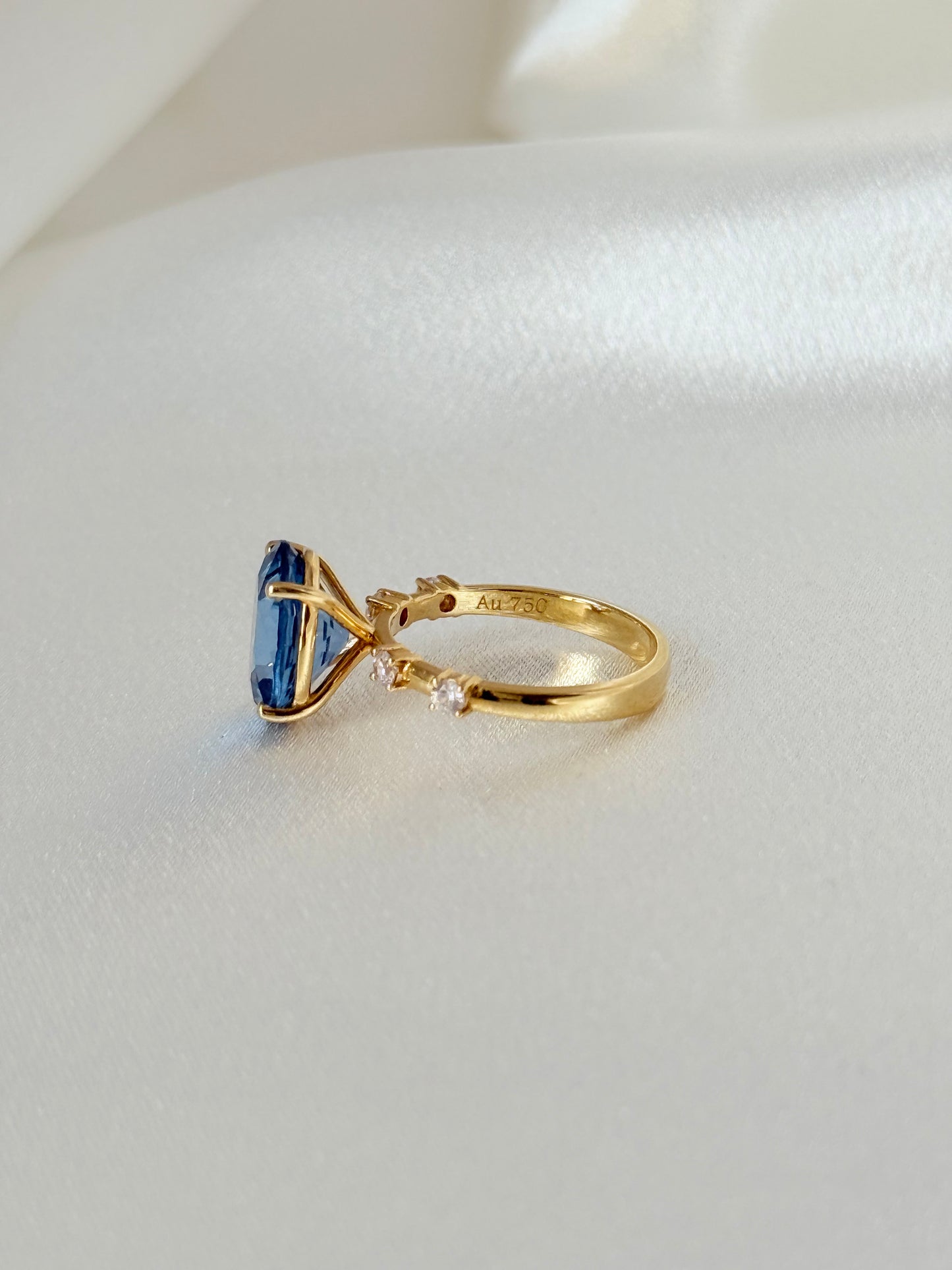 BLUE SKY RING