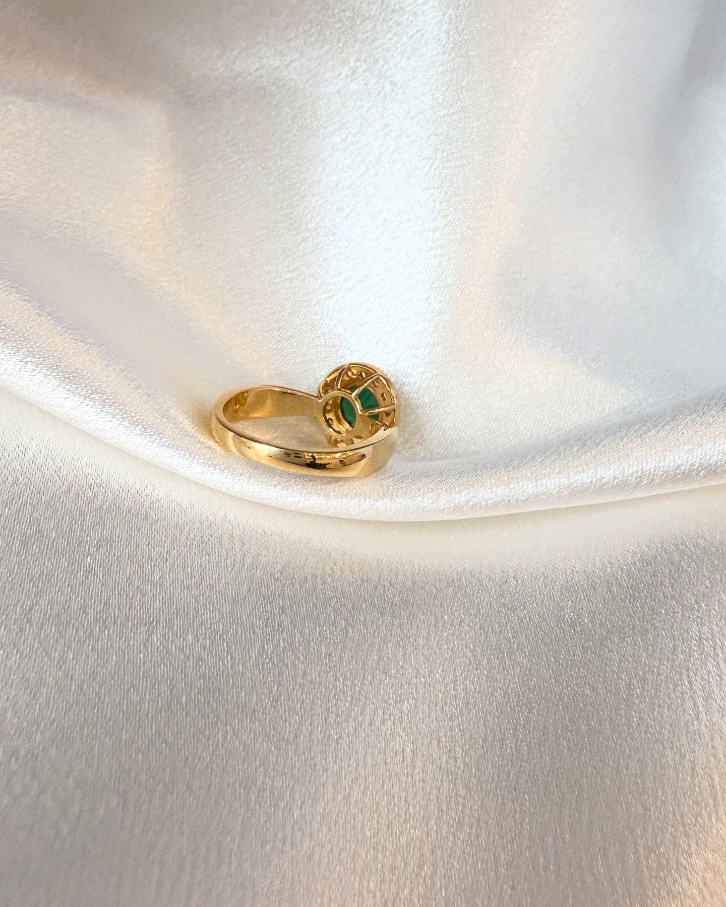EMERALD RING WITH SWAROVSKI