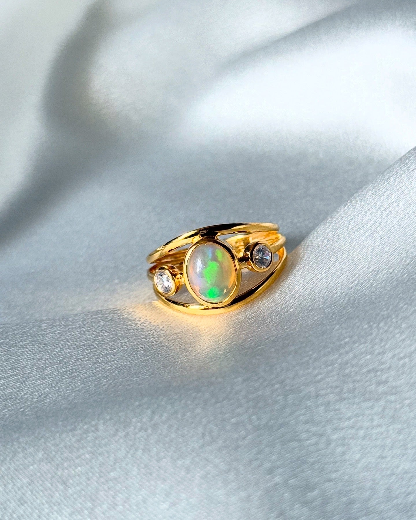 OPAL RING