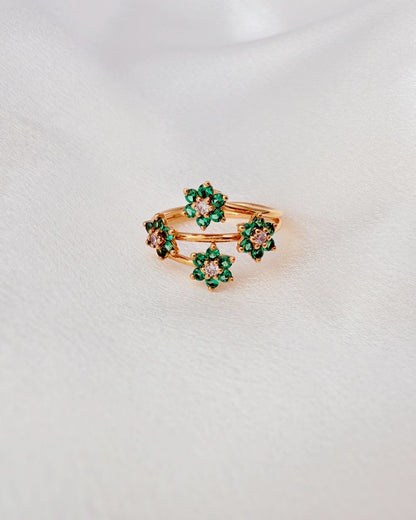 4 FLOWERS RING