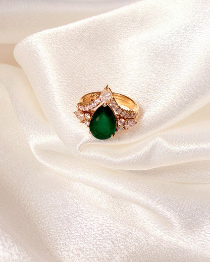 THE CROWN RING W/ DIAMOND & EMERALD