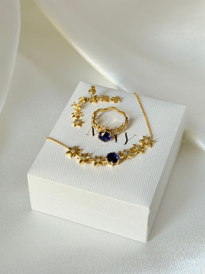 STAR DESIGN WITH DIAMOND AND SAPPHIRE
