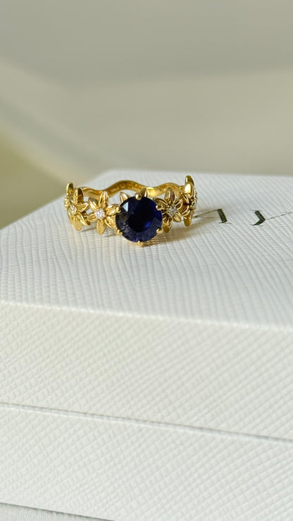 STAR DESIGN WITH DIAMOND AND SAPPHIRE