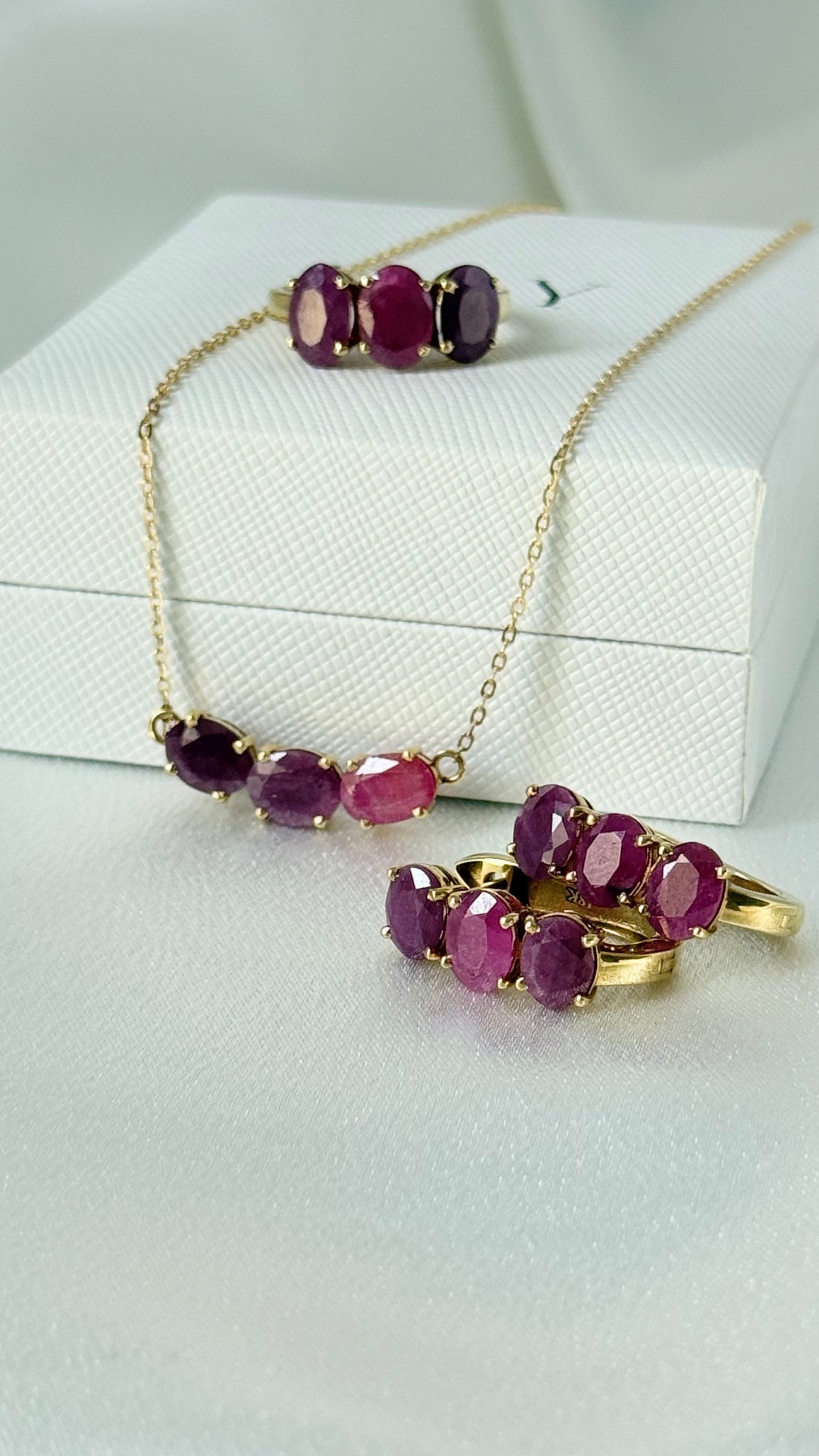 3 STONE RUBY SET