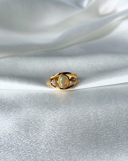 OPAL RING